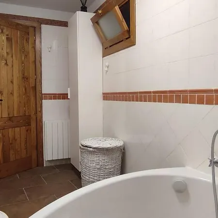 Casa Rural Con Jacuzzi Junto A Camprodon. Caserio Abella